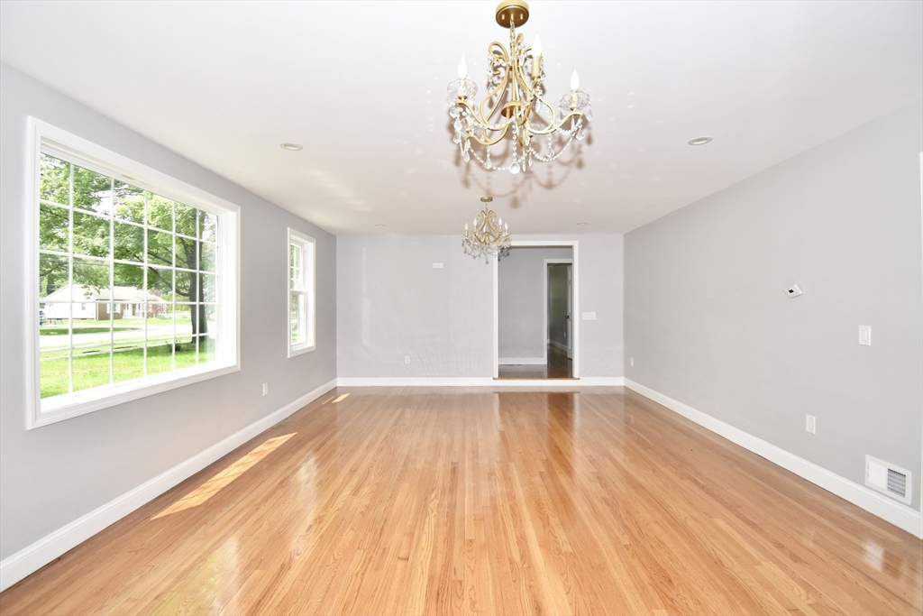 207 Hazardville Road Longmeadow, MA 01106 - Photo 16 of 41 Gallery Image 16