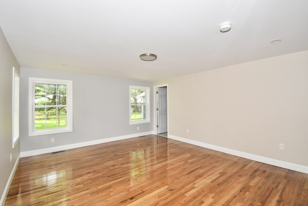 207 Hazardville Road Longmeadow, MA 01106 - Photo 27 of 41 Gallery Image 27
