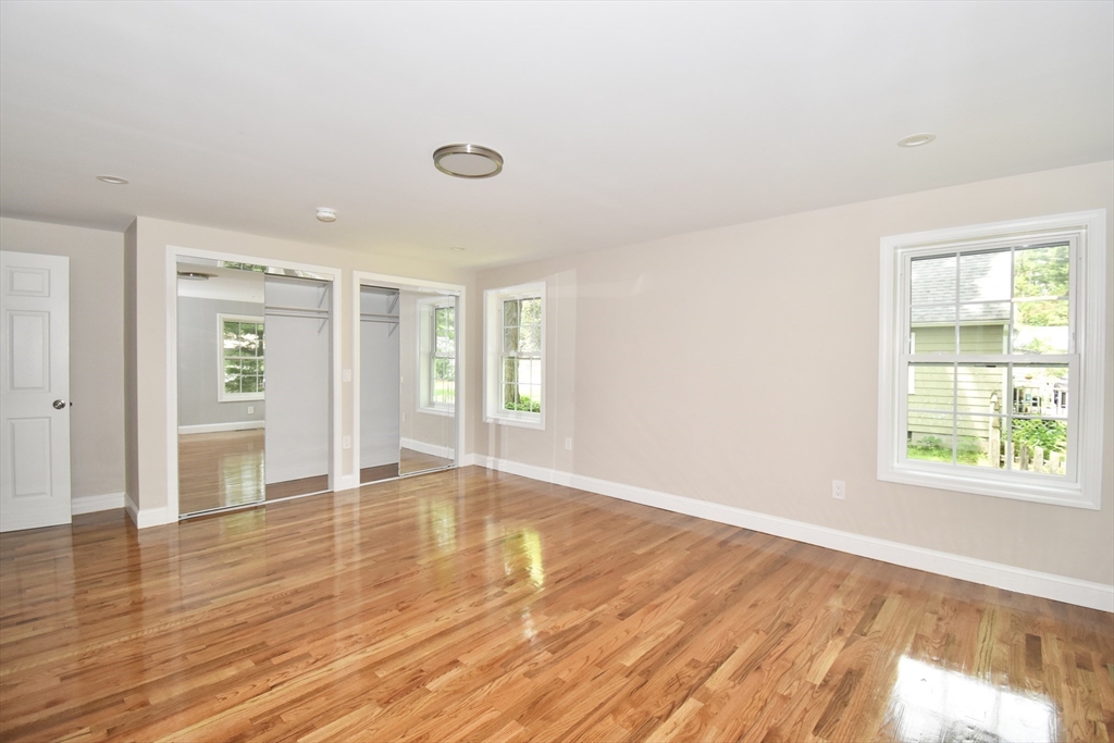 207 Hazardville Road Longmeadow, MA 01106 - Photo 28 of 41 Gallery Image 28
