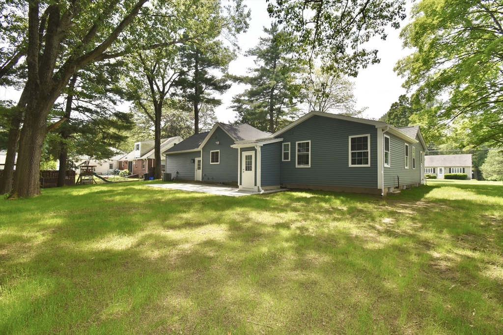 207 Hazardville Road Longmeadow, MA 01106 - Photo 8 of 41 Gallery Image 8