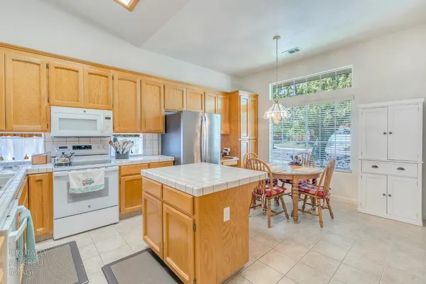 $449,950 | 1817 Brooks Court, Los Banos, CA 93635