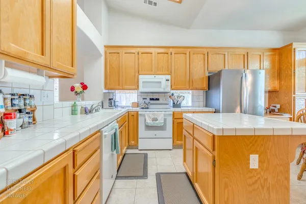 $449,950 | 1817 Brooks Court, Los Banos, CA 93635