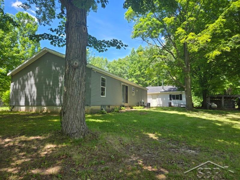 10263 Maple Valley Road Gladwin, MI 48624 - Photo 7 of 35