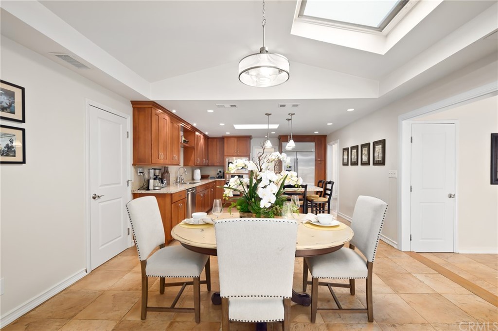 1055 Catalpa Road Arcadia, CA 91007 - Photo 15 of 51