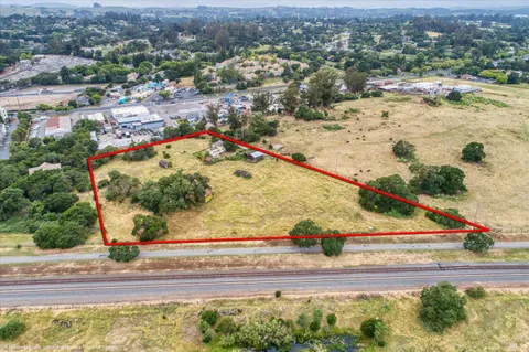 $1,299,000 | 195 Cinnabar Avenue, Petaluma, CA 94952