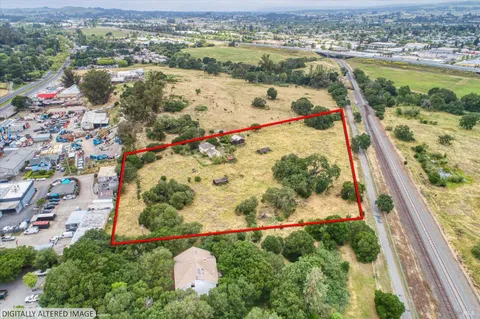 $1,299,000 | 195 Cinnabar Avenue, Petaluma, CA 94952