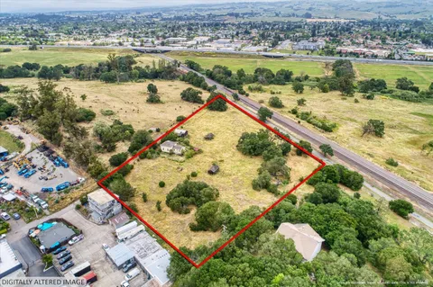 $1,299,000 | 195 Cinnabar Avenue, Petaluma, CA 94952