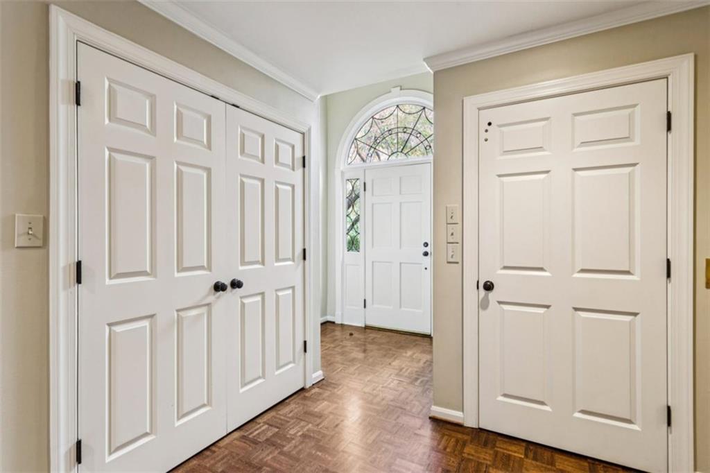 650 Moores Mill Road Northwest, Unit 19 Atlanta, GA 30327 - Photo 8 of 48