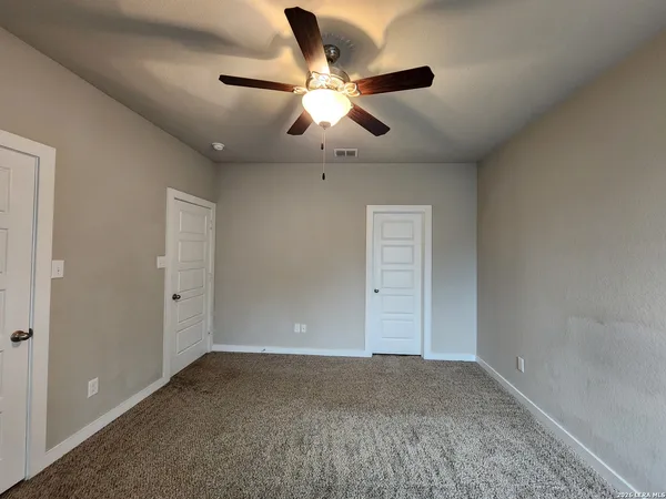 $1,695 | 506 Creekside Forest, New Braunfels, TX 78130