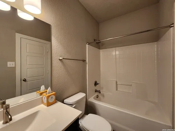 $1,695 | 506 Creekside Forest, New Braunfels, TX 78130