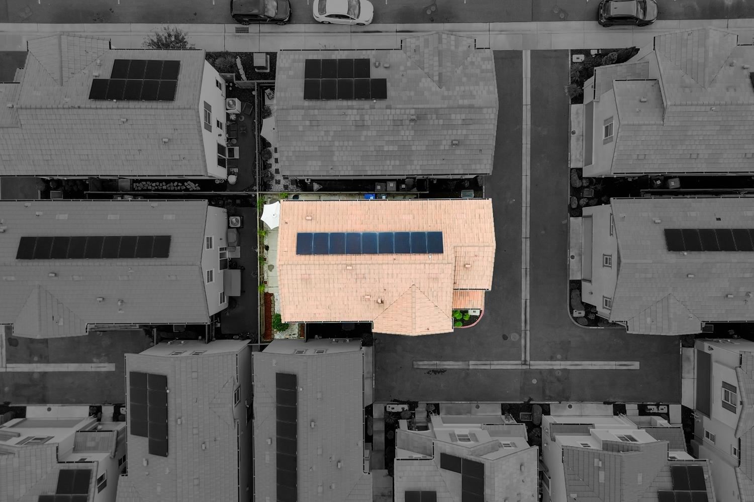 8193 Kramer Ranch Way Elk Grove, CA 95758 - Photo 44 of 48 a bathroom with a sink and a mirror