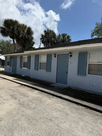 $1,550 | 1023 Louisiana Avenue, Unit 2, Sebastian, FL 32958
