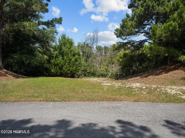 $465,000 | 302 Governor Safford Lane, Emerald Isle, NC 28594