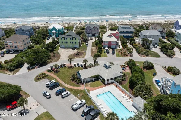 $465,000 | 302 Governor Safford Lane, Emerald Isle, NC 28594