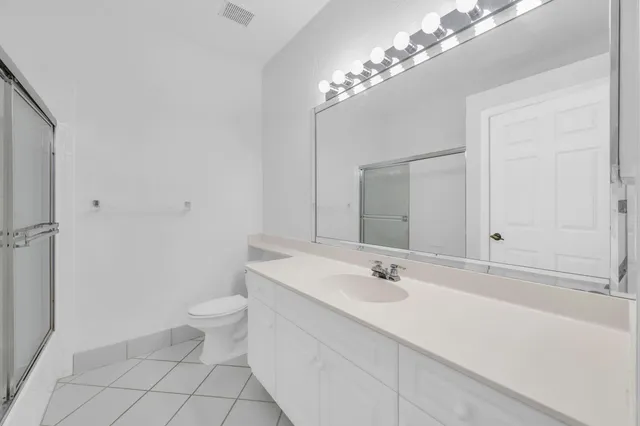 $168,000 | 10172 Andover Coach Circle, Unit G2, Lake Worth, FL 33449