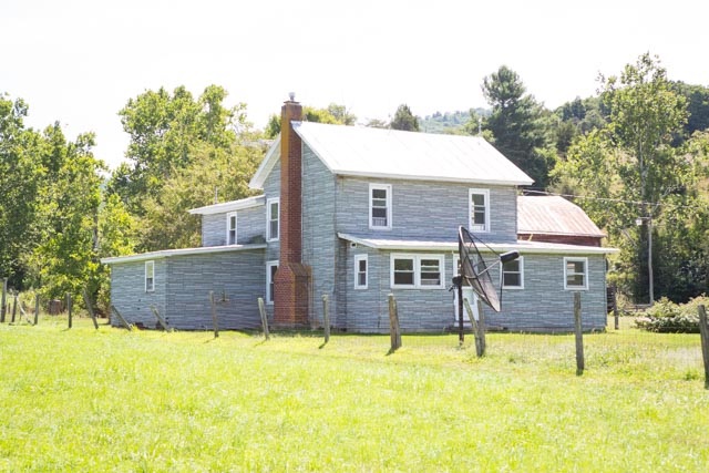 18525 Route 259 Mathias Wv 26812 Mathias, WV 26812 - Photo 4 of 36 a view of a house with a swimming pool
