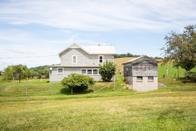 18525 Route 259 Mathias Wv 26812 Mathias, WV 26812 - Photo 5 of 36 a front view of house with yard and green space