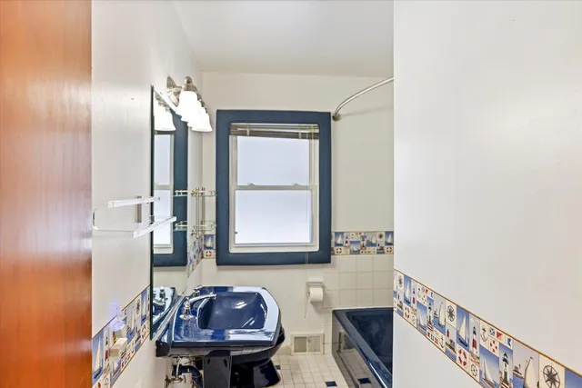 $325,000 | 8109 30th Avenue North, Crystal, MN 55427