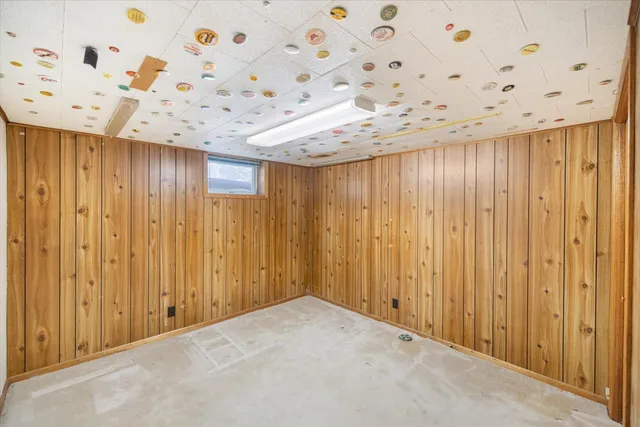 $325,000 | 8109 30th Avenue North, Crystal, MN 55427