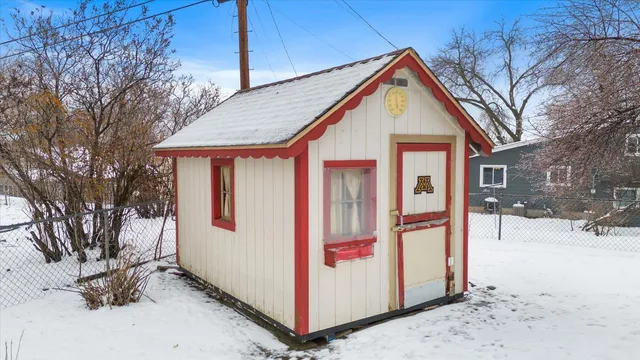 $325,000 | 8109 30th Avenue North, Crystal, MN 55427