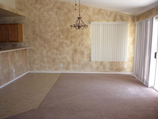 8409 West Granada Road Phoenix, AZ 85037 - Photo 4 of 10 Dining area