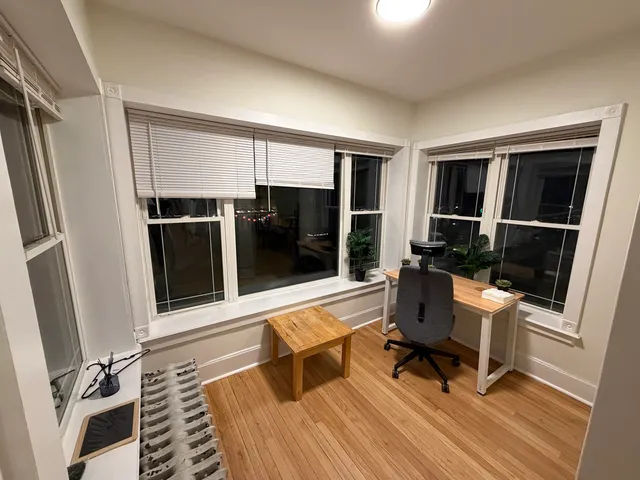 $2,500 | 3349 West Eastwood Avenue, Unit 2, Chicago, IL 60625