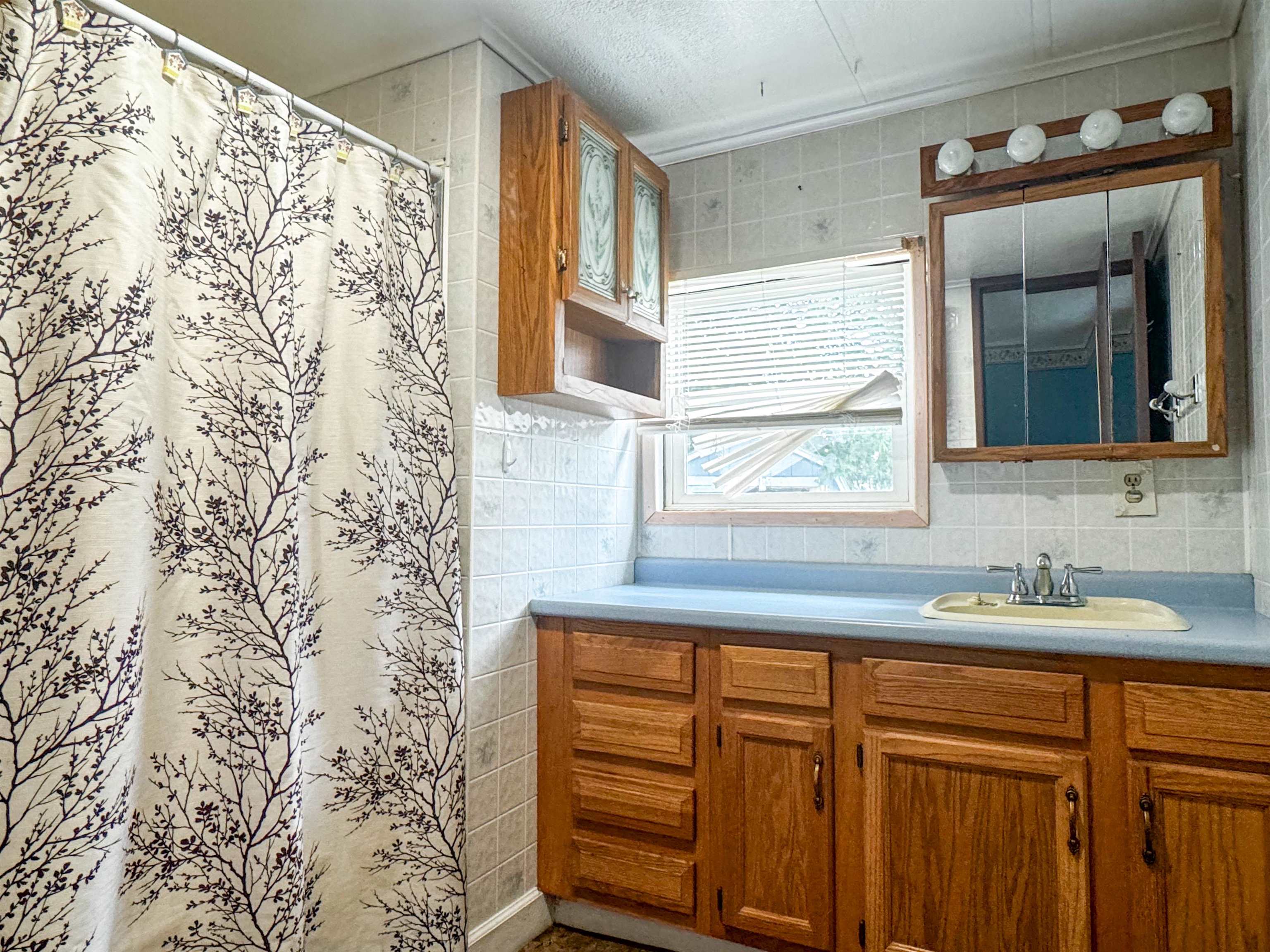 43 1st Street Colchester, VT 05446 - Photo 7 of 11 Gallery Image 7