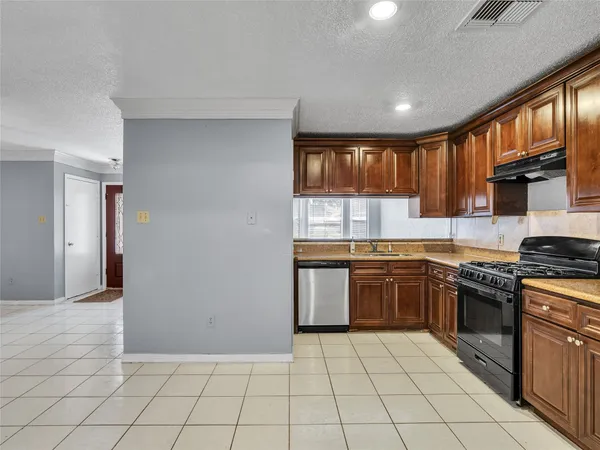 $295,000 | 10919 Pigeonwood Drive, Houston, TX 77089