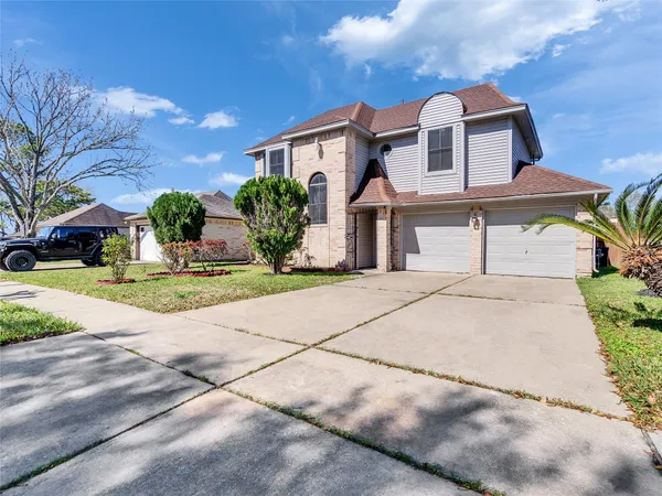 $295,000 | 10919 Pigeonwood Drive, Houston, TX 77089