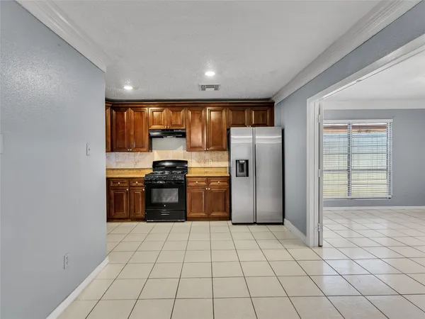 $295,000 | 10919 Pigeonwood Drive, Houston, TX 77089