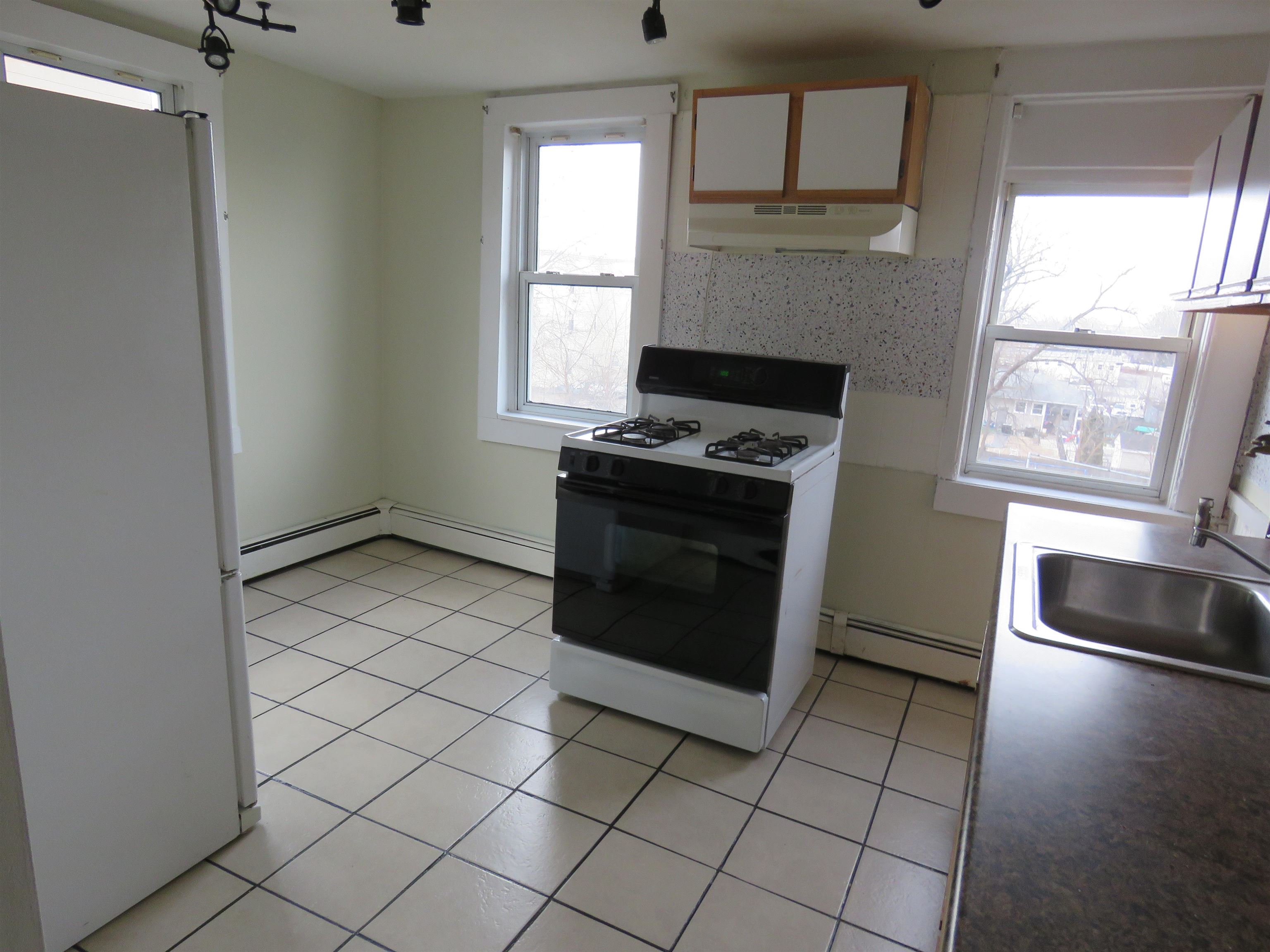 102 Lincoln Street Manchester, NH 03103 - Photo 17 of 26