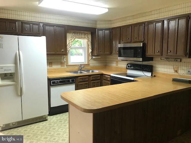 5749 Detrick Road Mount Airy, MD 21771 - Photo 8 of 24