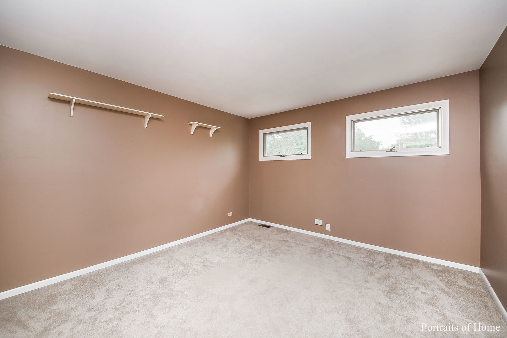 1S781 Carrol Gate Road Wheaton, IL 60189 - Photo 25 of 30 a view of an empty room with a window