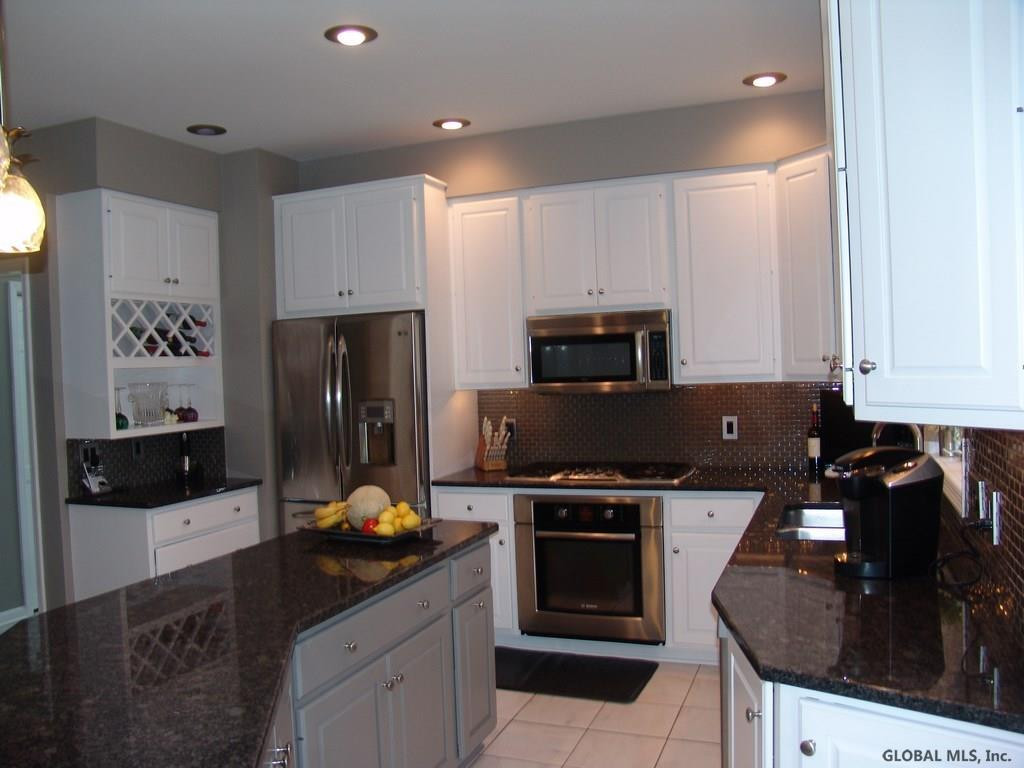 231 South Westcott Road Rotterdam, NY 12306 - Photo 8 of 25 Photo 8