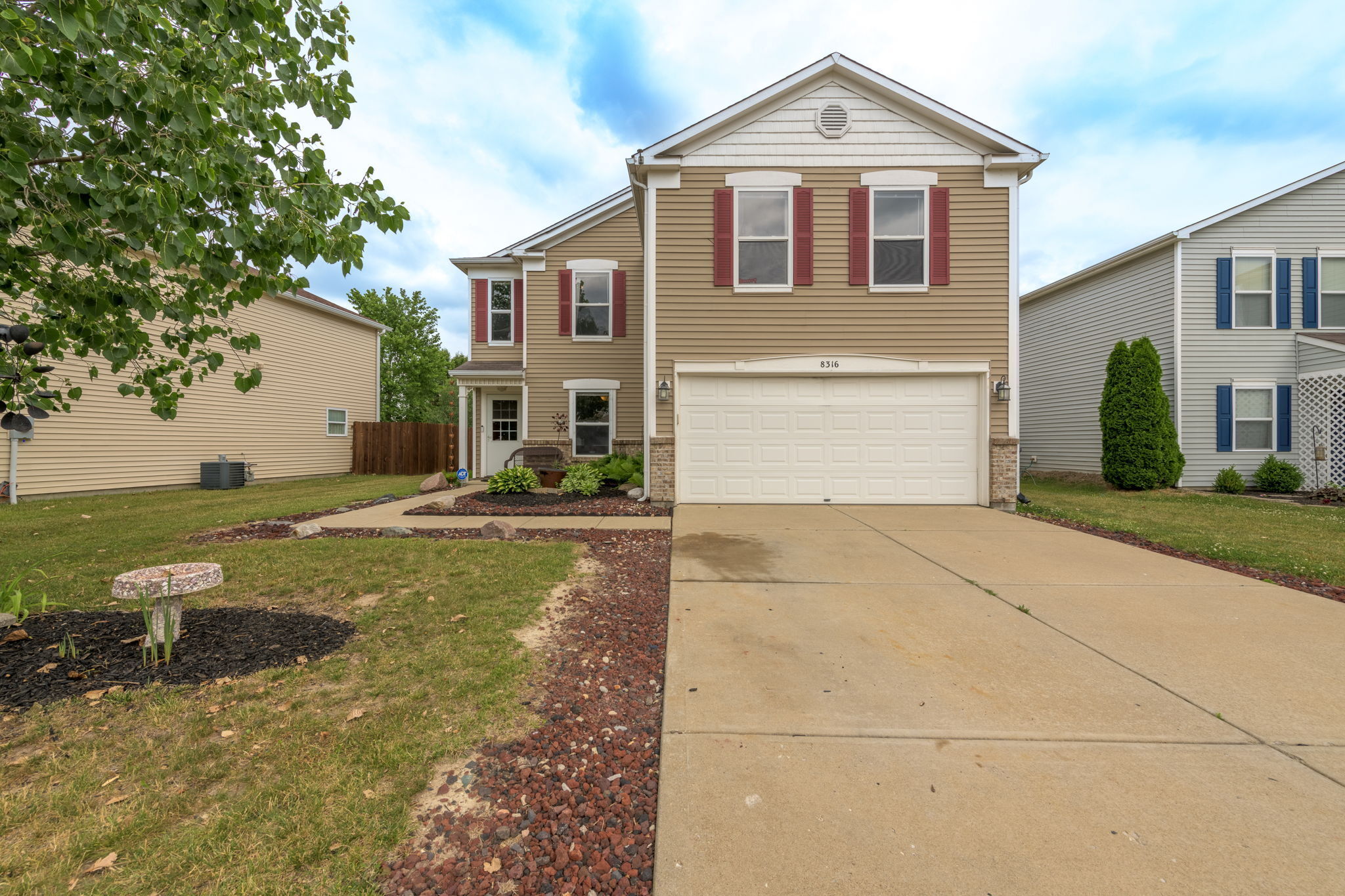 8316 South Firefly Drive Pendleton, IN 46064 - Photo 2 of 29