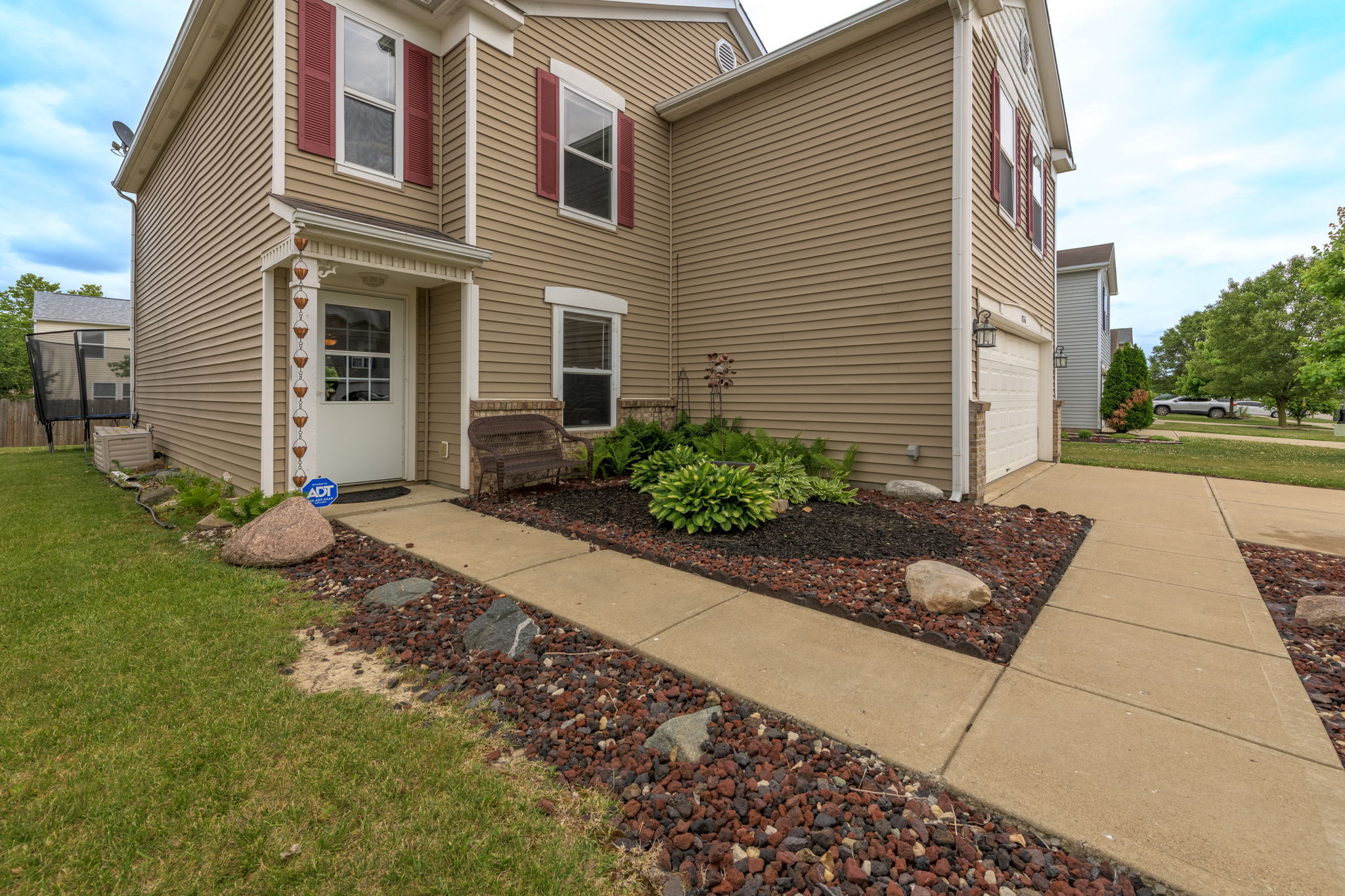 8316 South Firefly Drive Pendleton, IN 46064 - Photo 3 of 29