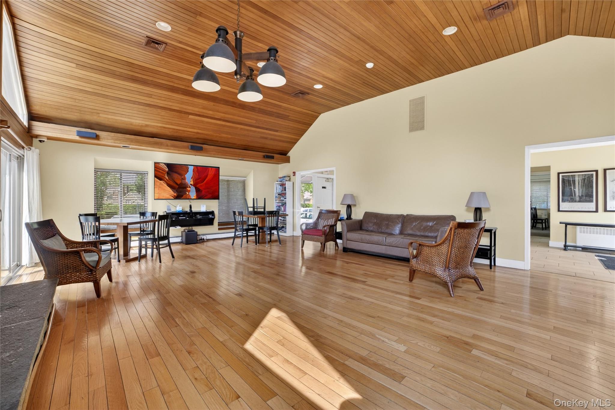 218 Tree Top Crescent Rye Brook, NY 10573 - Photo 25 of 36