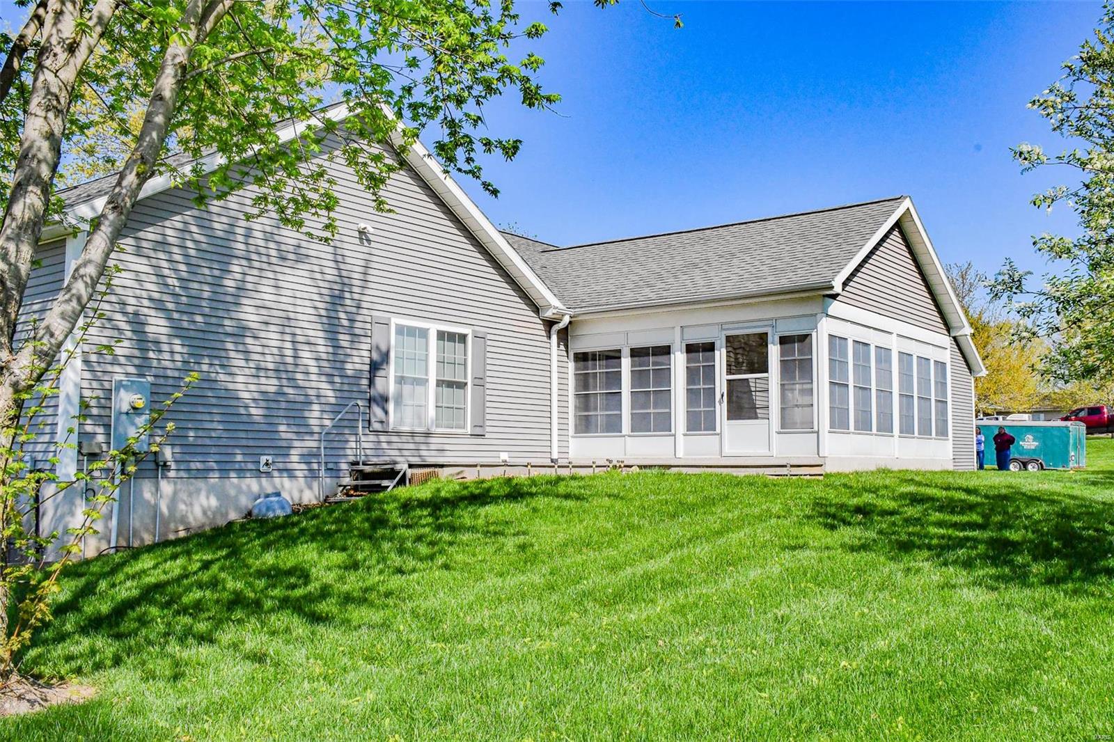 7 Quail Ridge Drive Pittsfield, IL 62363 - Photo 3 of 60 Gallery Image 3