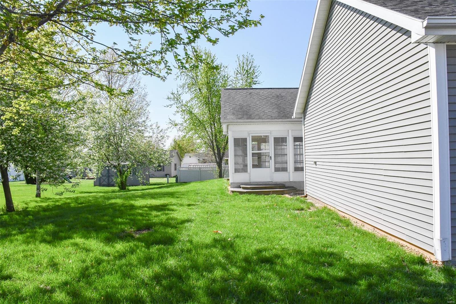 7 Quail Ridge Drive Pittsfield, IL 62363 - Photo 6 of 60 Gallery Image 6