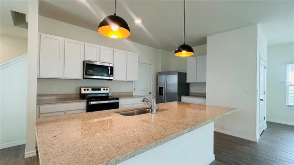 $2,700 | 5164 Southwest 49th Lane, Gainesville, FL 32608