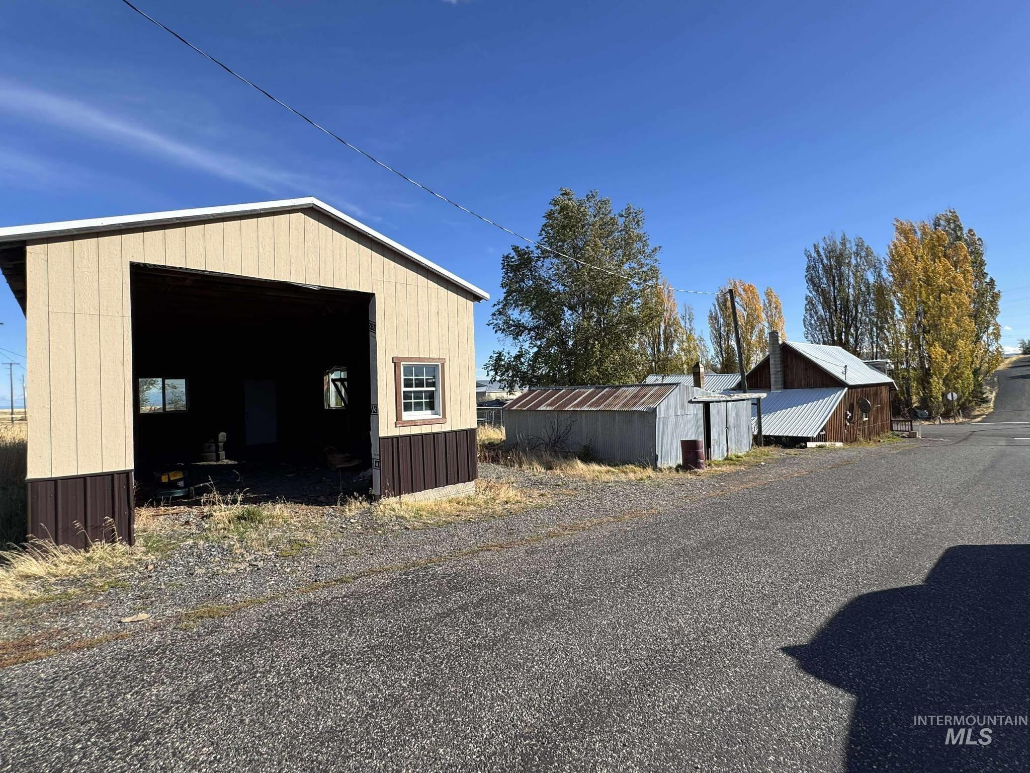 40238 Sr 129 Anatone, WA 99401 - Photo 13 of 13 View of detached garage