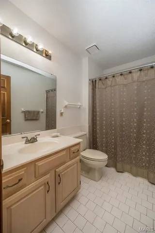 $139,900 | 6 West Tarpon Court, Florissant, MO 63033