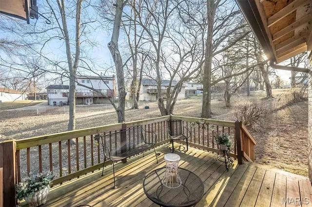 $139,900 | 6 West Tarpon Court, Florissant, MO 63033