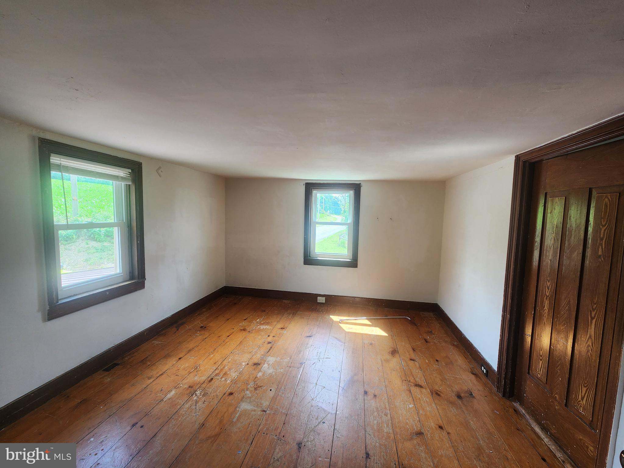2296 Valley Road Manheim, PA 17545 - Photo 28 of 80