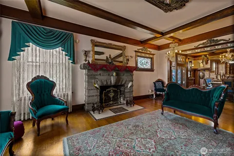 $1,400,000 | 720 North Sheridan Avenue, Tacoma, WA 98403