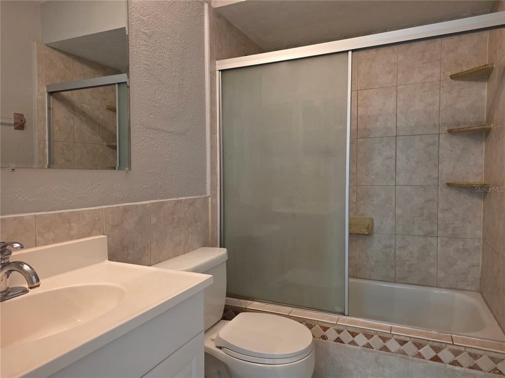 162 Olive Tree Circle Altamonte Springs, FL 32714 - Photo 34 of 47 a bathroom with a sink and a mirror