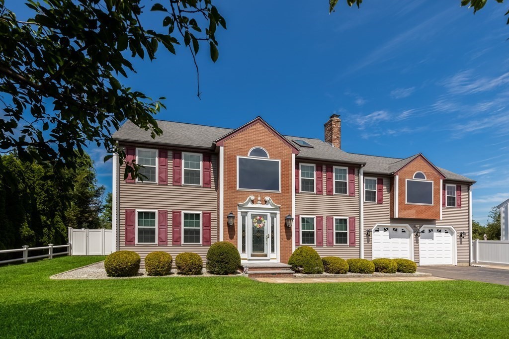 78 Robinette Road Stoughton, MA 02072 - Photo 3 of 27 Gallery Image 3