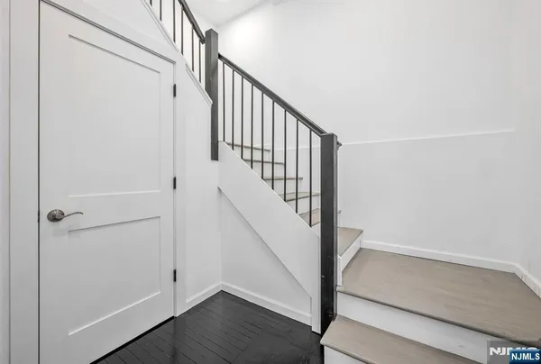 $1,950 | 172 West Madison Avenue, Unit 2, Dumont, NJ 07628