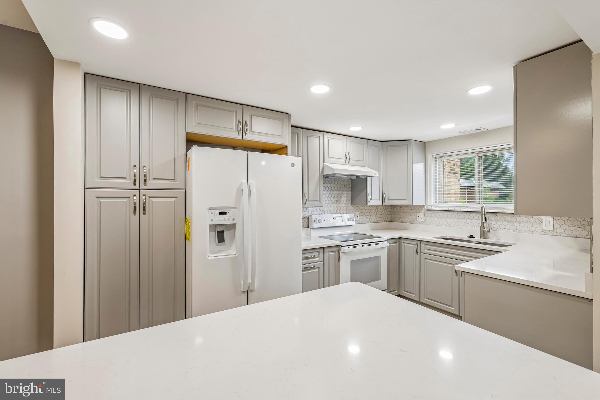 3546 Chiswick Court, Unit 36B Silver Spring, MD 20906 - Photo 13 of 36 Kitchen