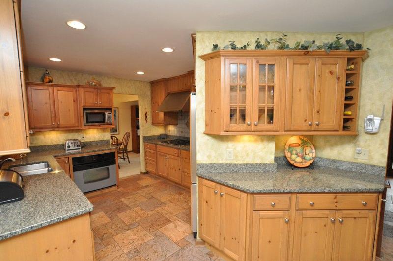 N95-w29501 County Rd Q Colgate, WI 53017 - Photo 1 of 1 Kitchen